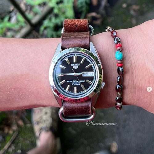 time+ 5-ring Oil Leather Military Watch Strap Dark Brown on SEIKO 5 SNKF49 - time+
