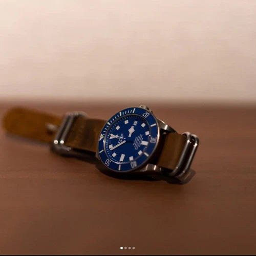 time+ 5-ring Distressed Leather Military Watch Strap Vintage Brown on TUDOR Pelagos