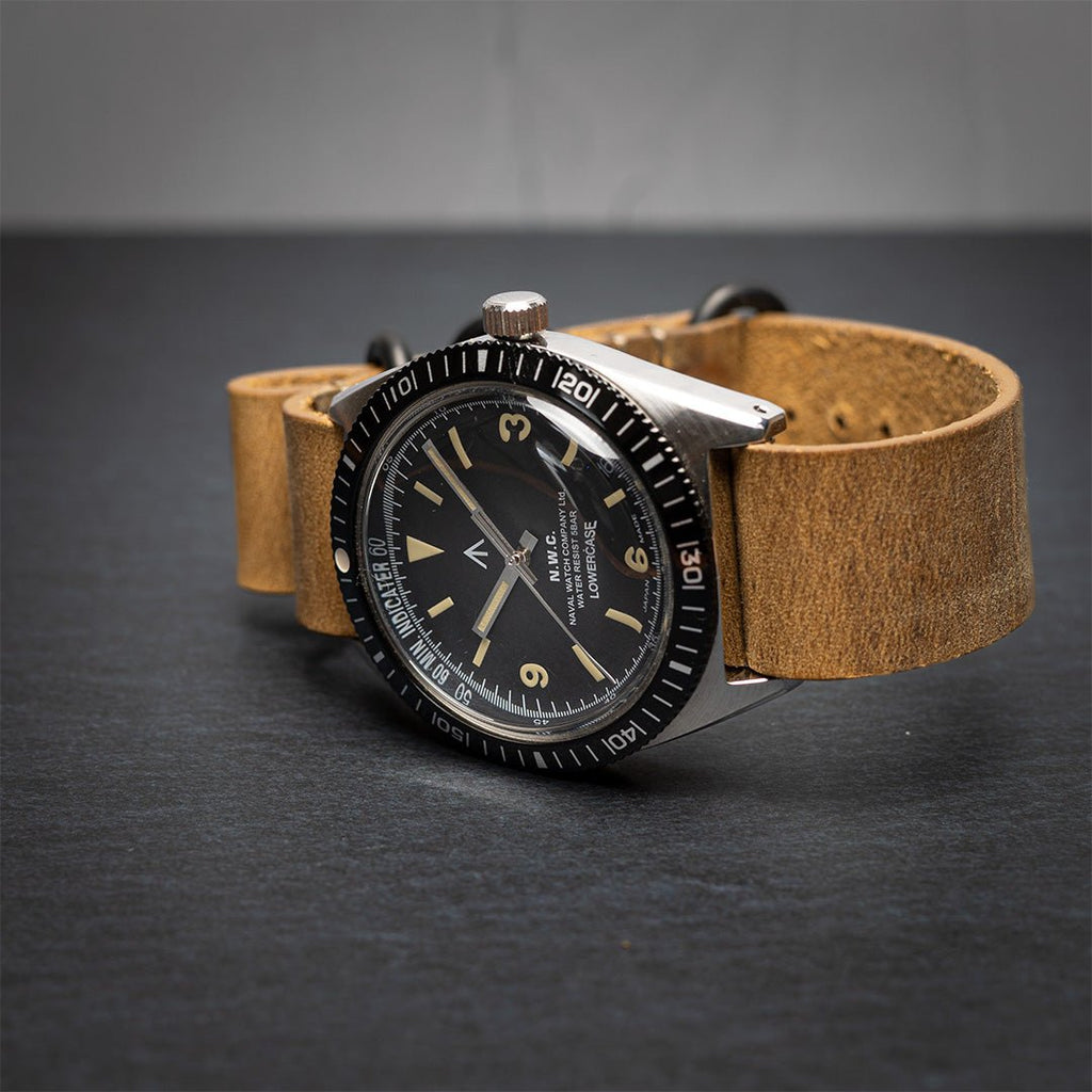 time+ 3 - ring Distressed Leather Military Watch Strap Vintage Brown - Matte Black