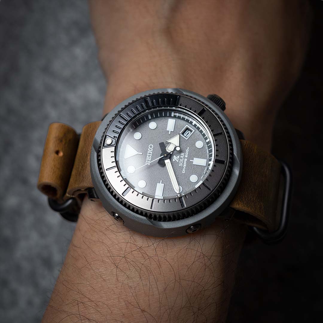 time+ 5 - ring Distressed Leather Military Watch Strap Vintage Brown - Matte Black