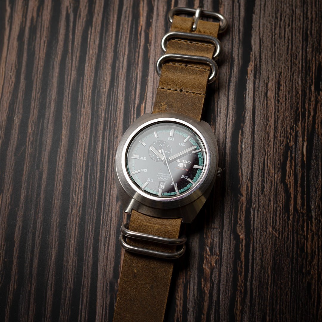 time+ 5 - ring Distressed Leather Military Watch Strap Vintage Brown