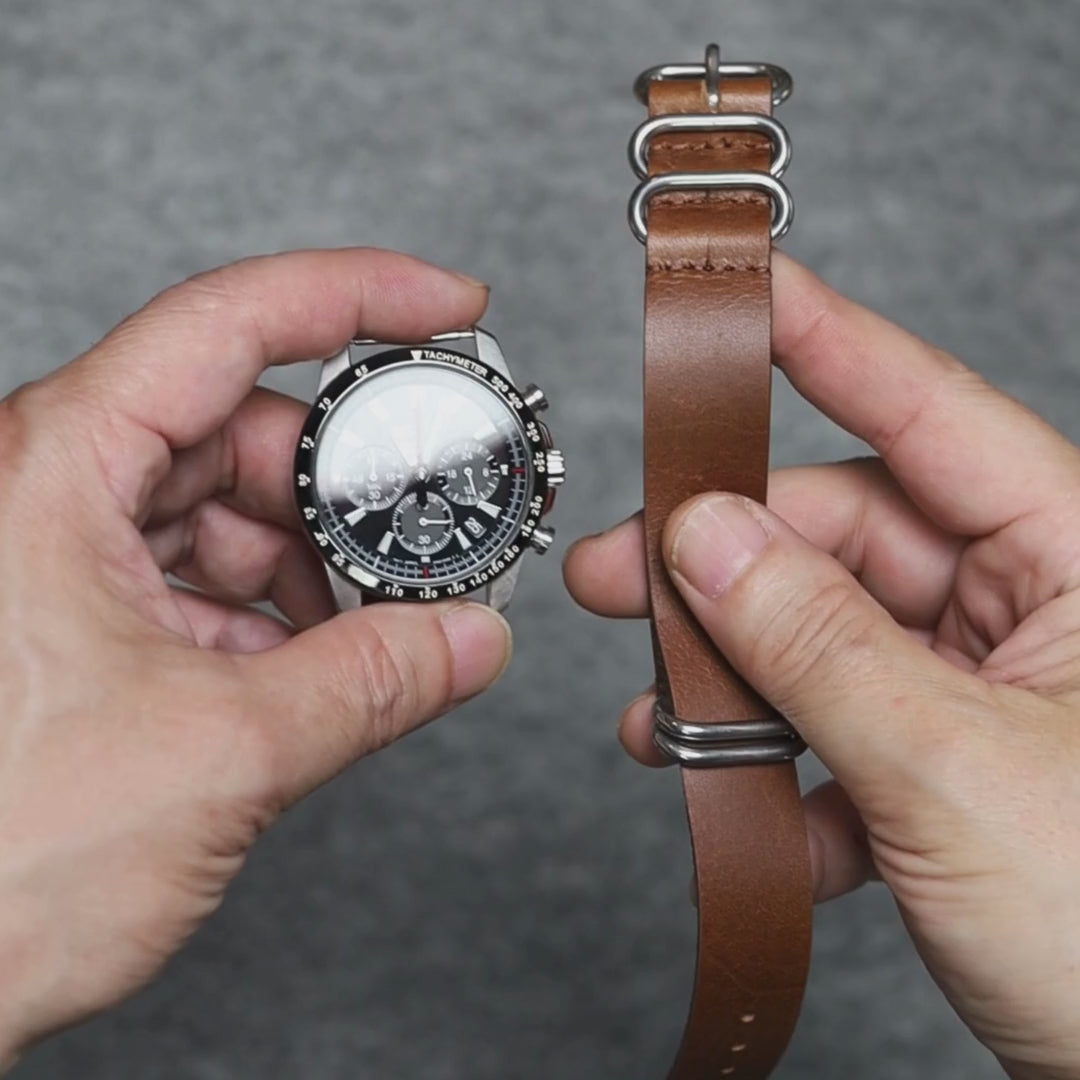 time+ 5-ring Oil Leather Military Watch Strap Brown