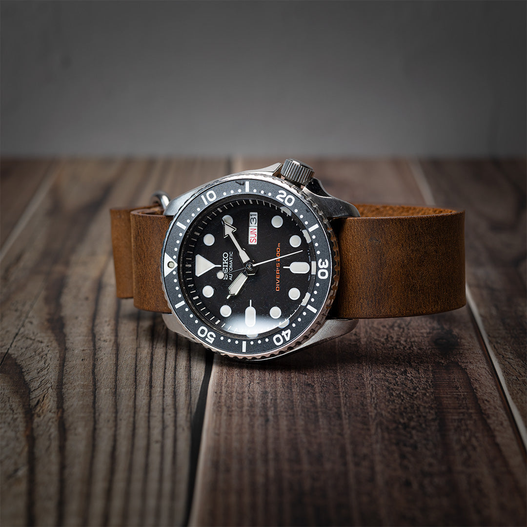 time+  3-ring ヴィンテージレザー ストラップ腕時計ベルト ミリタリーバンド ブラウン